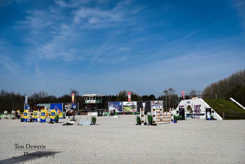 AZELHOF SPRINGTOUR 2017 by Tess Dewerie
